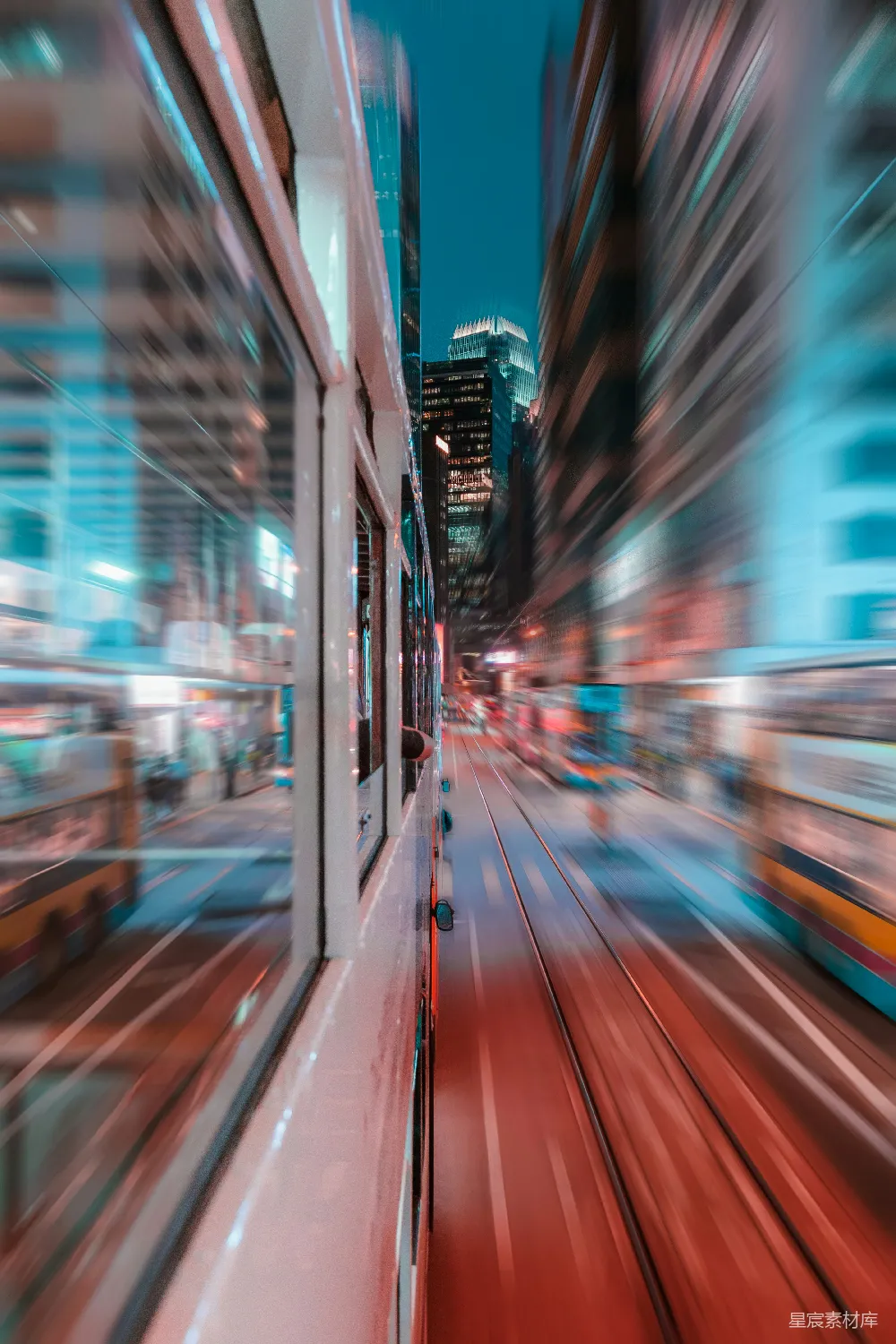 高清摄影 城市夜景 电车 速度感 模糊效果 现代都市 城市夜景中的电车速度感