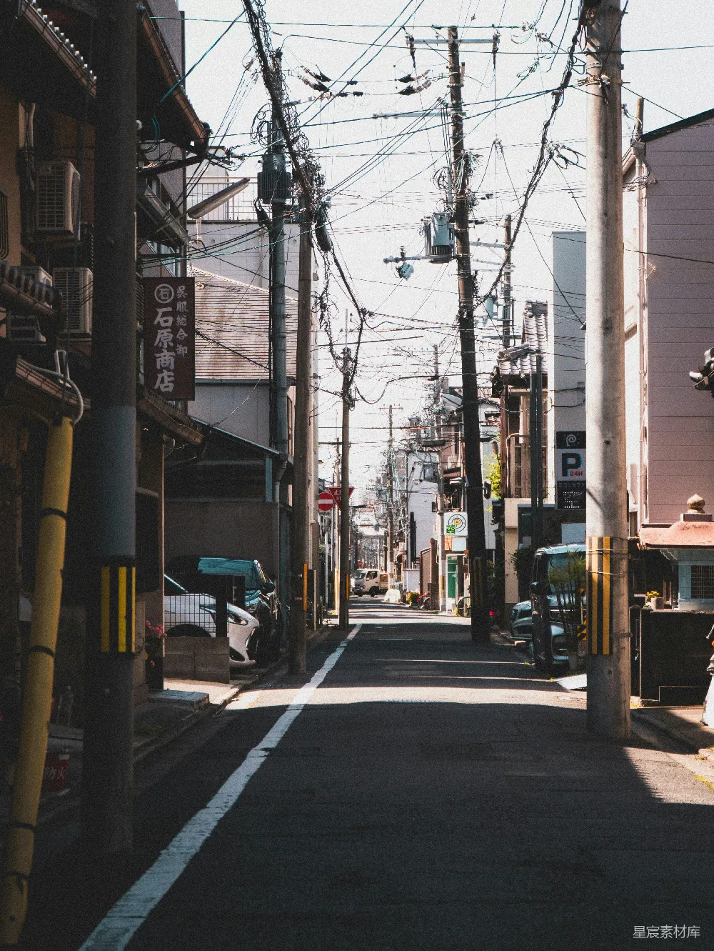 高清摄影 东京 城市 街道 安静 日本 东京街头的宁静小巷