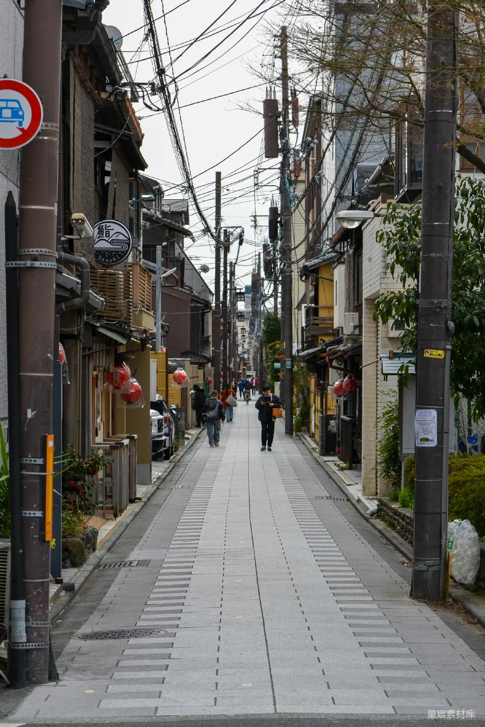 高清摄影 京都 巷弄 传统建筑 日常生活 日本 京都巷弄的生活气息