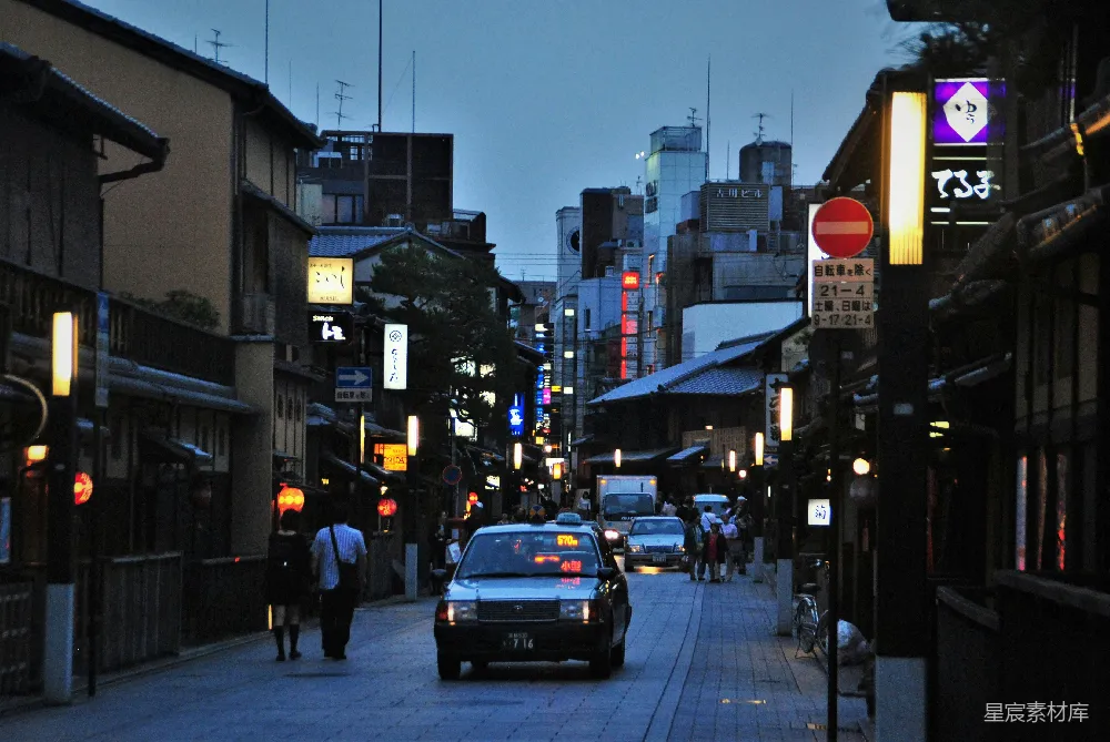 高清摄影 京都 夜晚 街道 传统建筑 城市 京都夜晚的街道