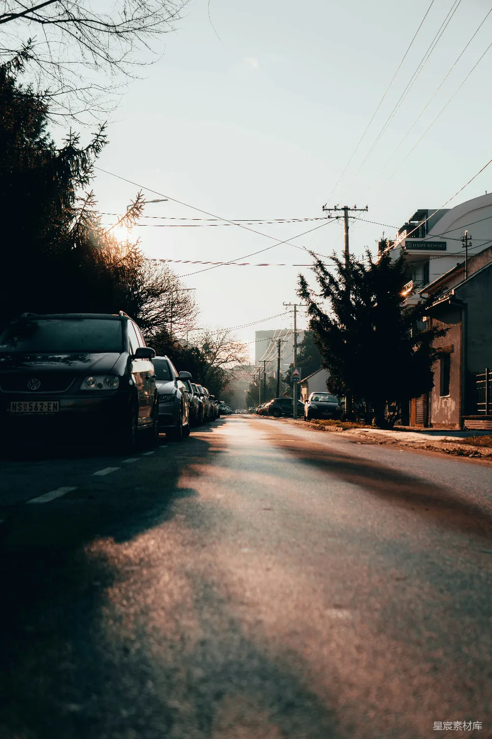 高清摄影 街道 夕阳 静谧 城市 风景 夕阳下的宁静街道