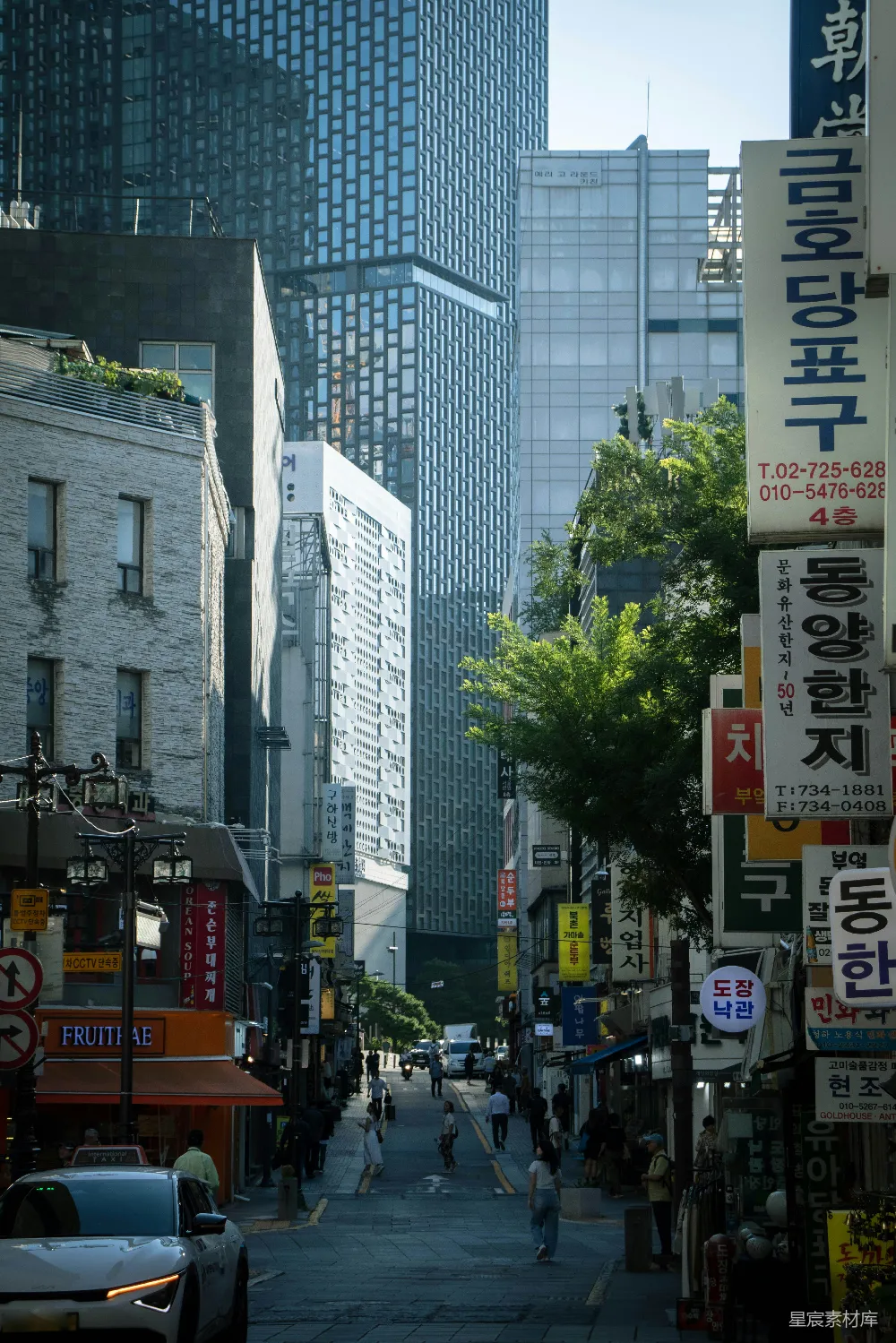 高清摄影 城市 建筑 街道 韩国 商业 都市中的现代与传统交织