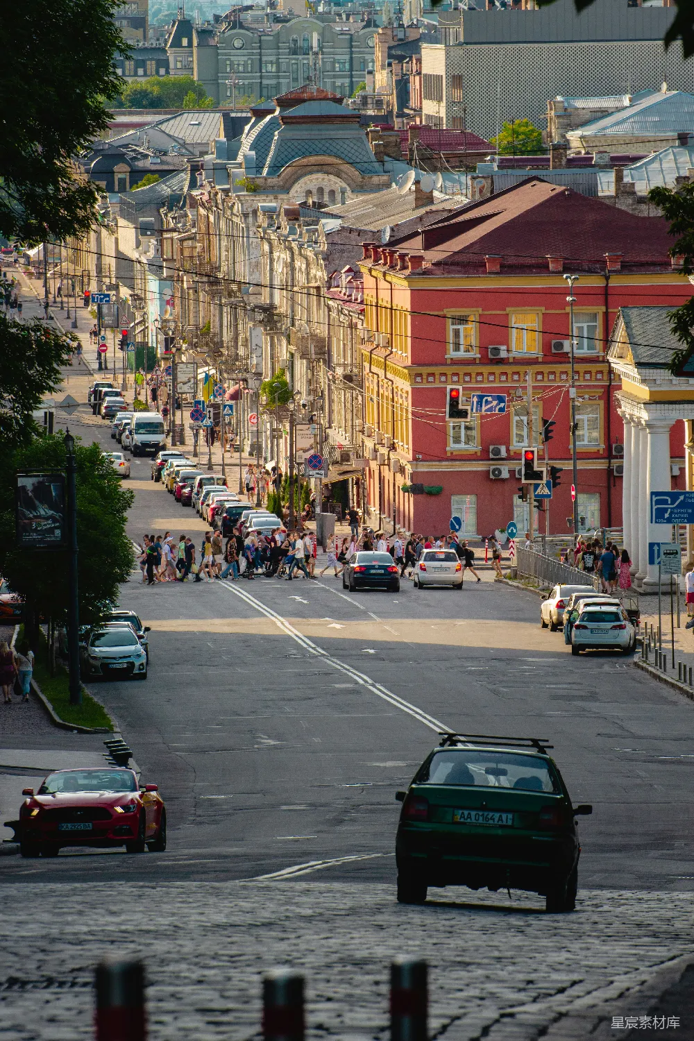 高清摄影 城市 街景 建筑 阳光 交通 阳光下的城市街景