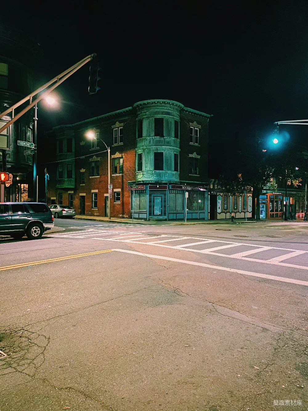高清摄影 夜晚 城市 建筑 交通 街道 夜色中的城市角落