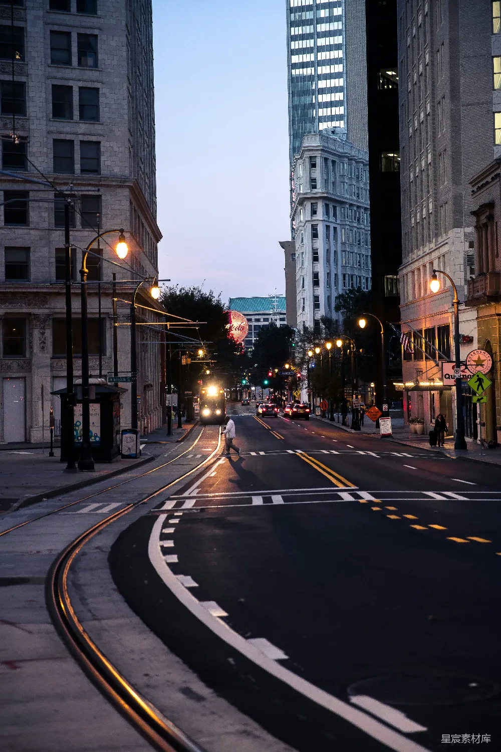 高清摄影 城市 清晨 街景 宁静 城市风光 城市清晨的宁静街景