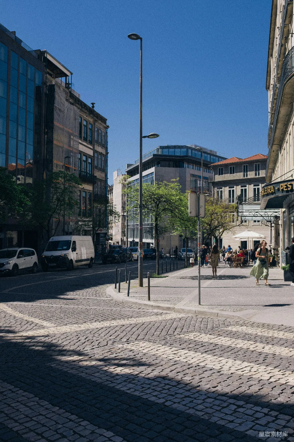 高清摄影 城市街景 阳光明媚 葡萄牙 休闲时光 建筑 阳光明媚的葡萄牙街景