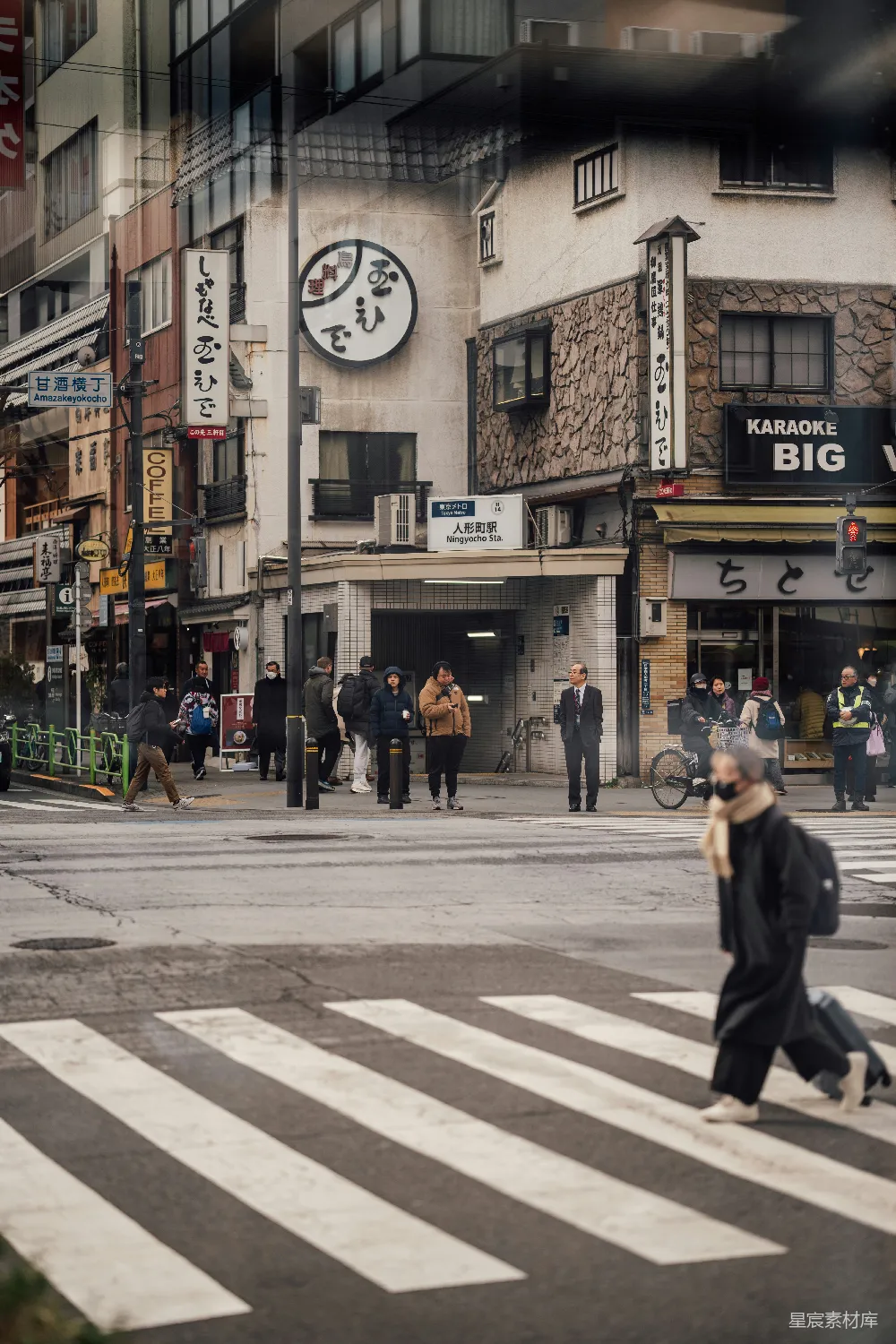 高清摄影 东京 街景 人行横道 城市生活 日本 东京街头的日常场景