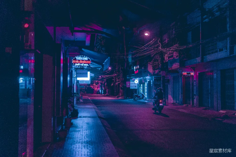 高清摄影 城市夜景 霓虹灯 摩托车 街头巷尾 夜晚 霓虹灯下的街景