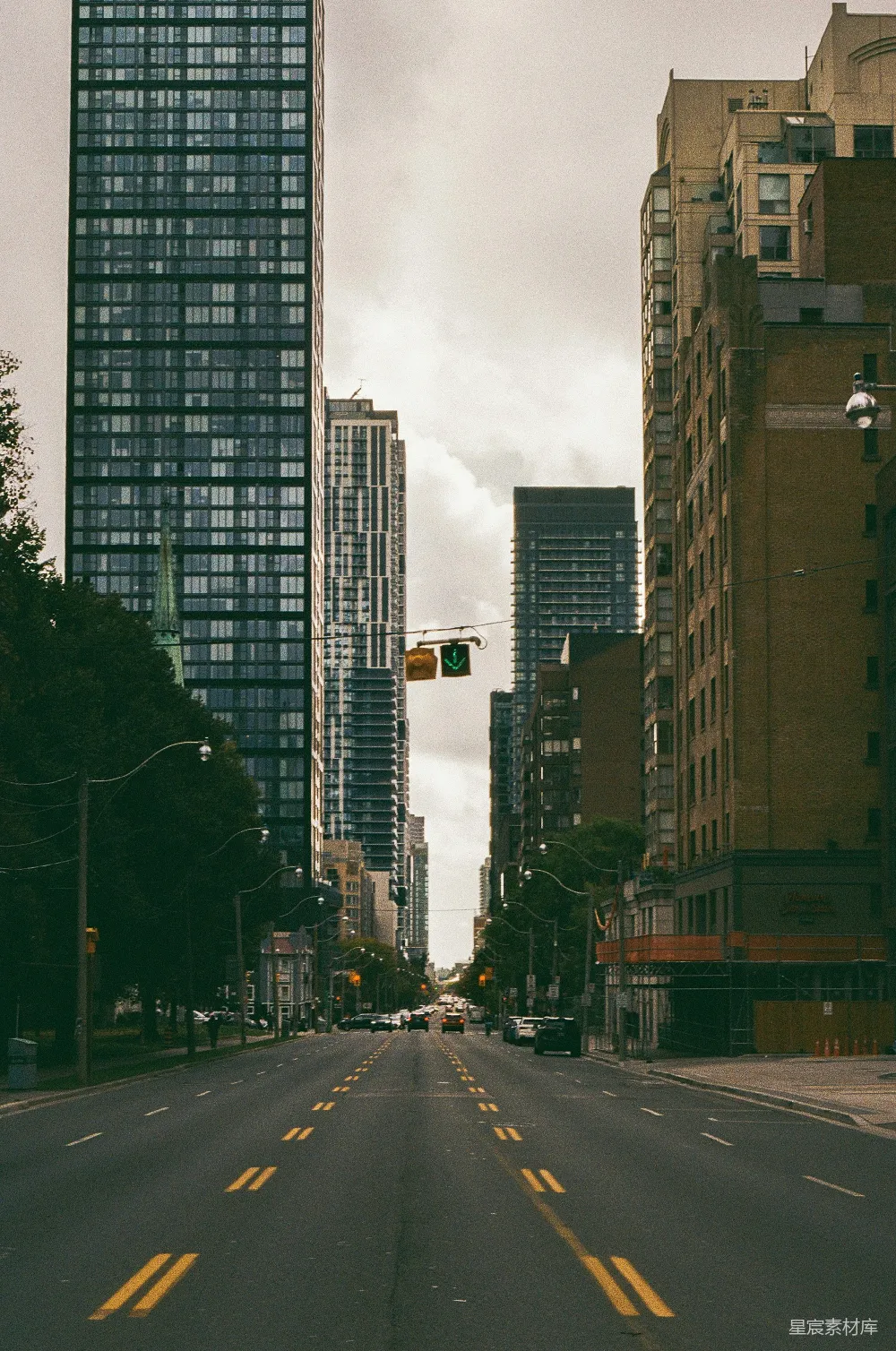 高清摄影 城市 建筑 街道 现代 都市 高楼大厦的城市街景