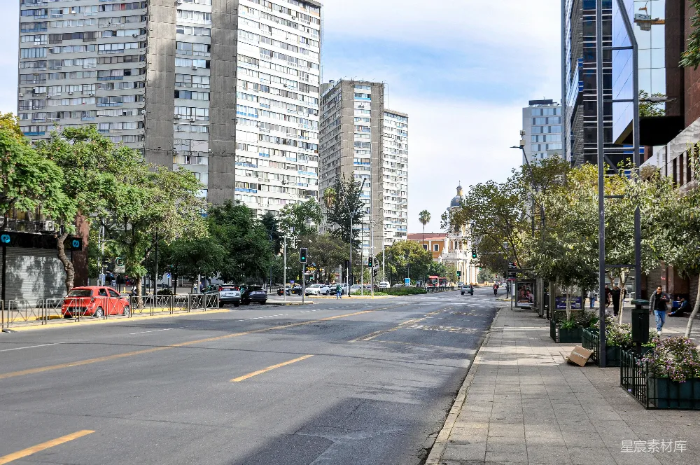 高清摄影 城市风光 历史建筑 现代与传统 街道风景 城市生活 城市街道与历史建筑