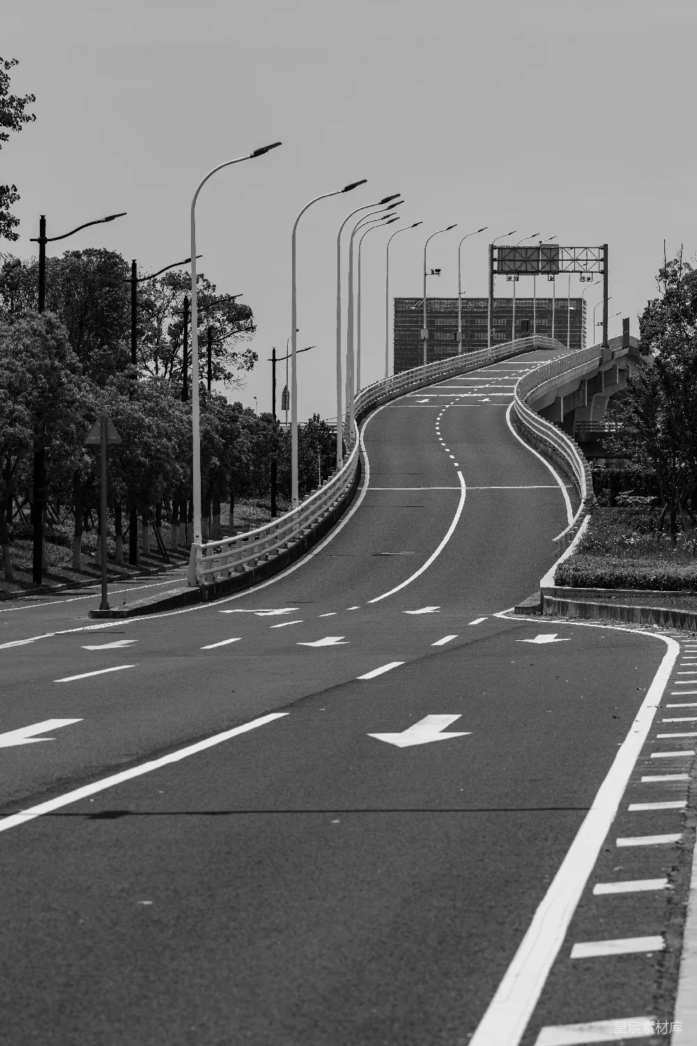 高清摄影 黑白 公路 桥梁 城市 风景 黑白的公路与桥梁