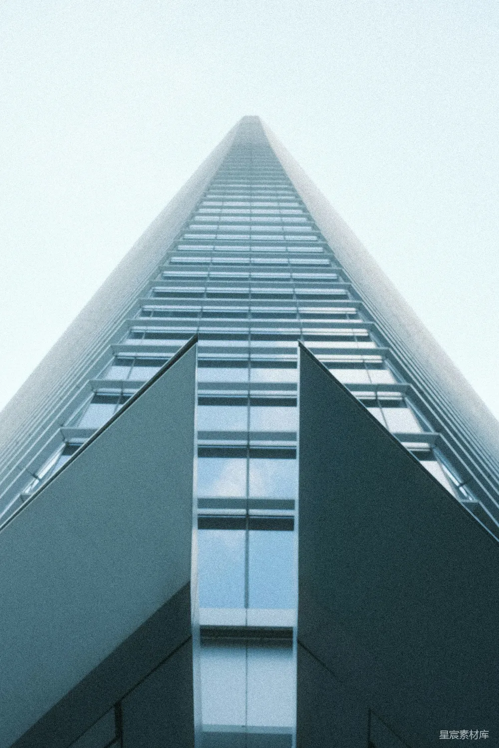 高清摄影 高楼 现代建筑 几何线条 城市景观 城市建筑 仰视高楼，感受现代建筑之美