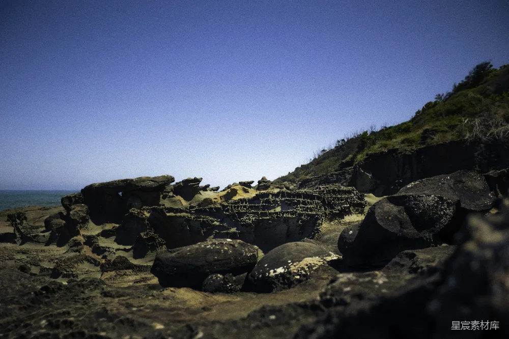 高清摄影 海岸线 岩石地貌 自然风光 户外探索 地质奇观 海岸奇石