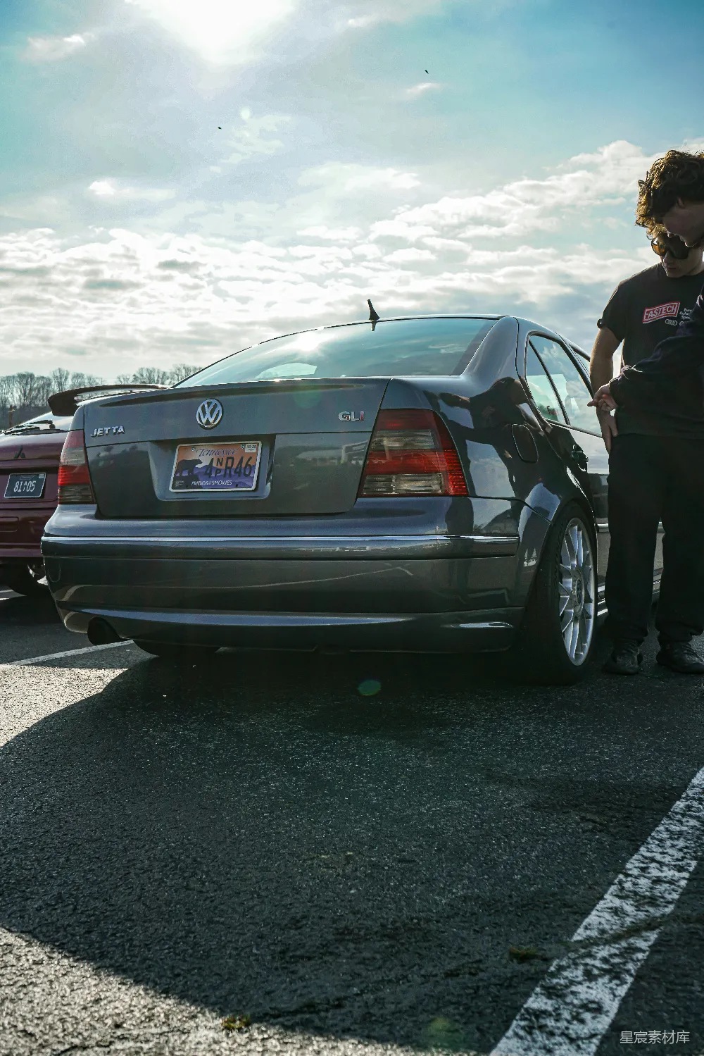 高清摄影 汽车 复古 日常 户外 旅行 阳光下的Volkswagen Jetta GLI