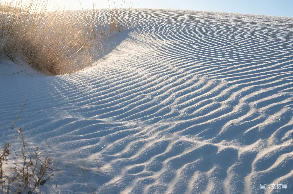 高清摄影 雪地 自然 波浪线 冬季 户外 雪地里的波浪线