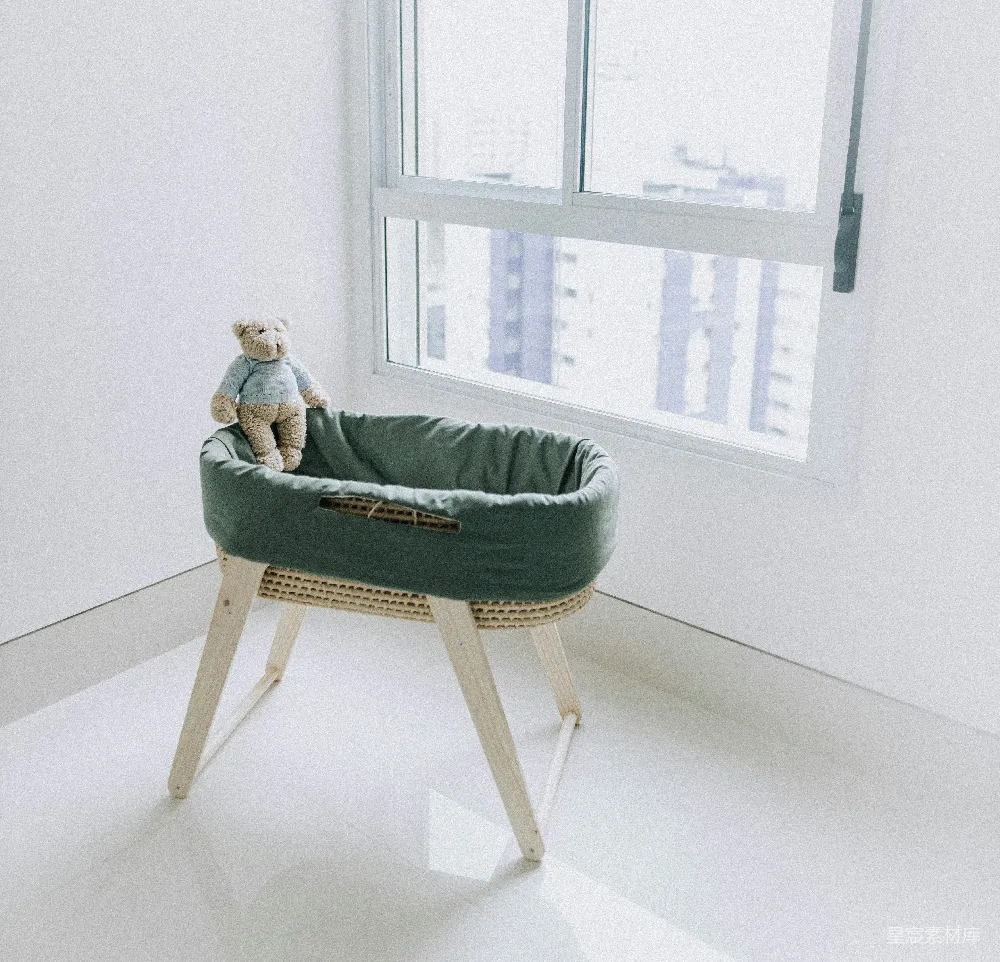 高清摄影 婴儿床 简约风格 儿童家具 室内设计 温馨场景 简约窗边婴儿床
