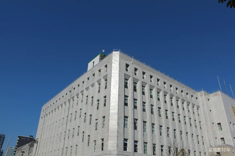 高清摄影 城市 建筑 现代化 城市景观 城市风光 现代城市中的白色建筑