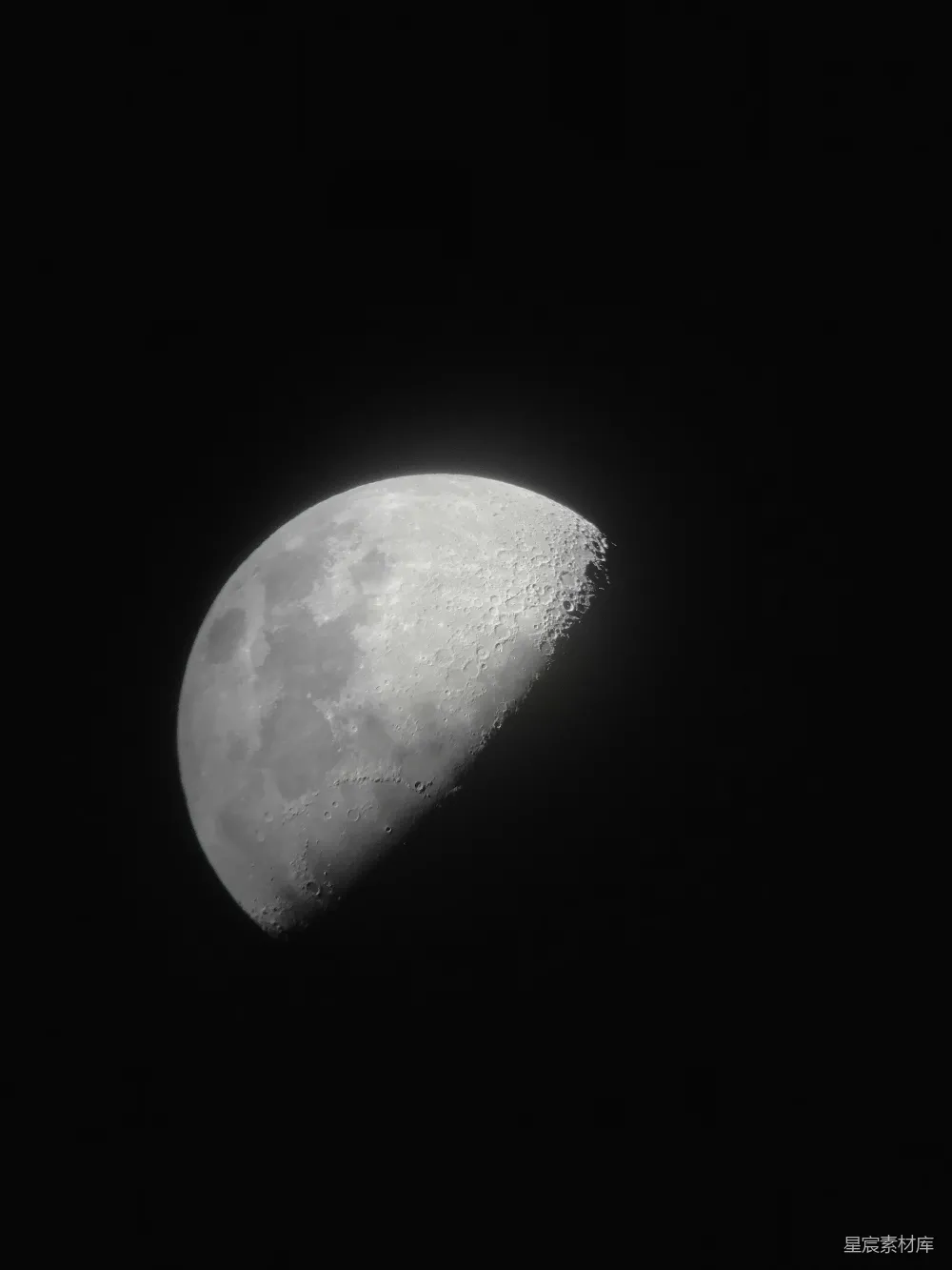 高清摄影 月亮 夜景 自然 天文 宁静 夜晚的半弯月