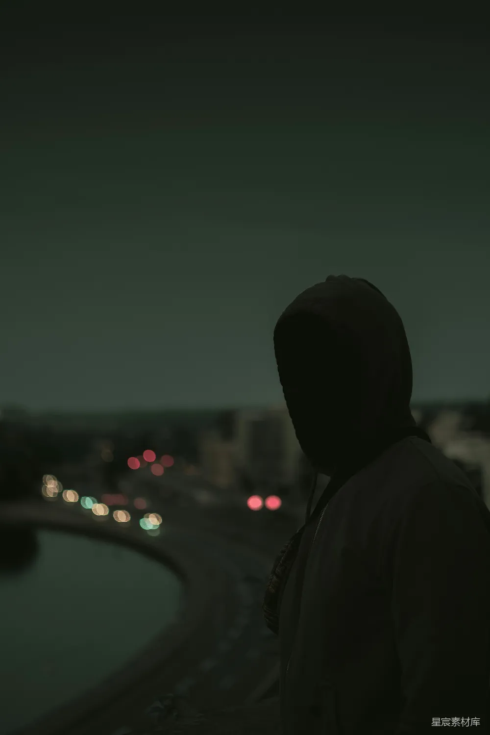 高清摄影 夜晚 孤独 城市 都市 思考 夜幕下的孤独身影