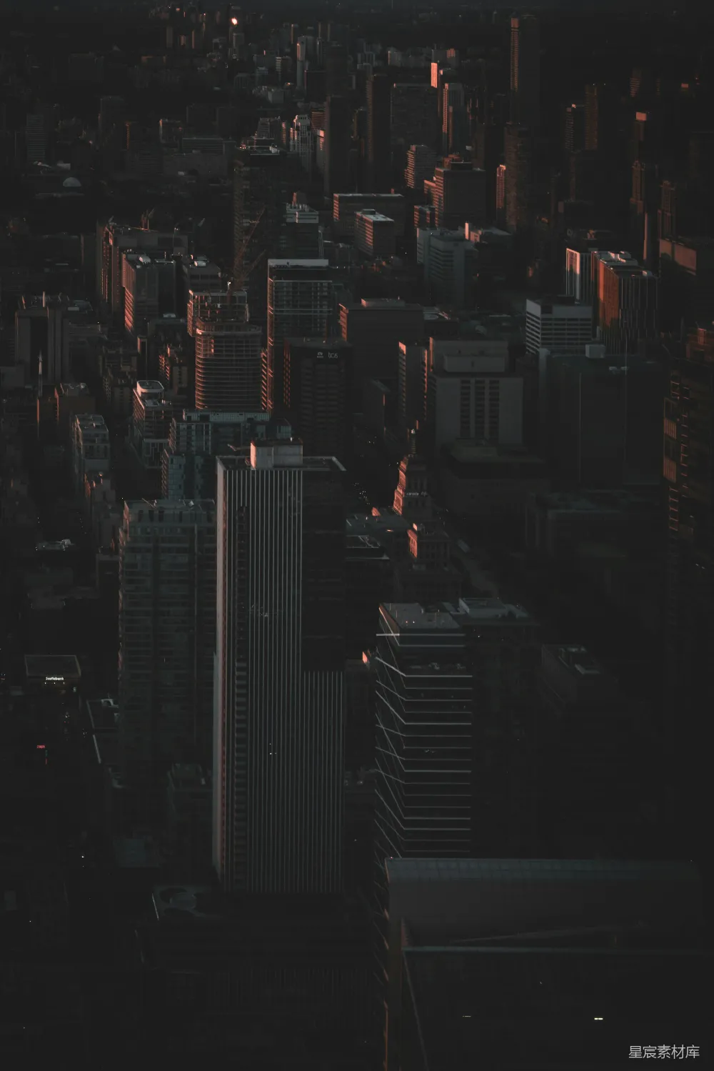 高清摄影 城市 摩天大楼 黄昏 都市 建筑 黄昏中的摩天大楼