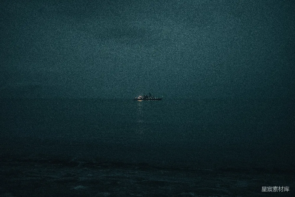 高清摄影 夜景 孤独 航行 寂静 深海 孤舟夜航