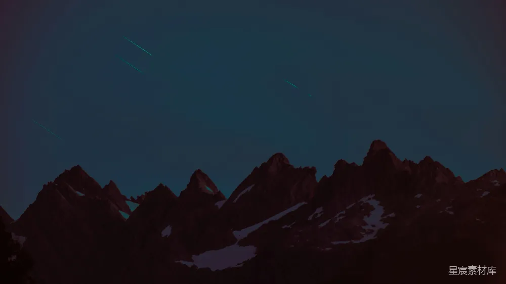 高清摄影 山峰 夜空 流星 自然风光 宁静 夜空下的山峰