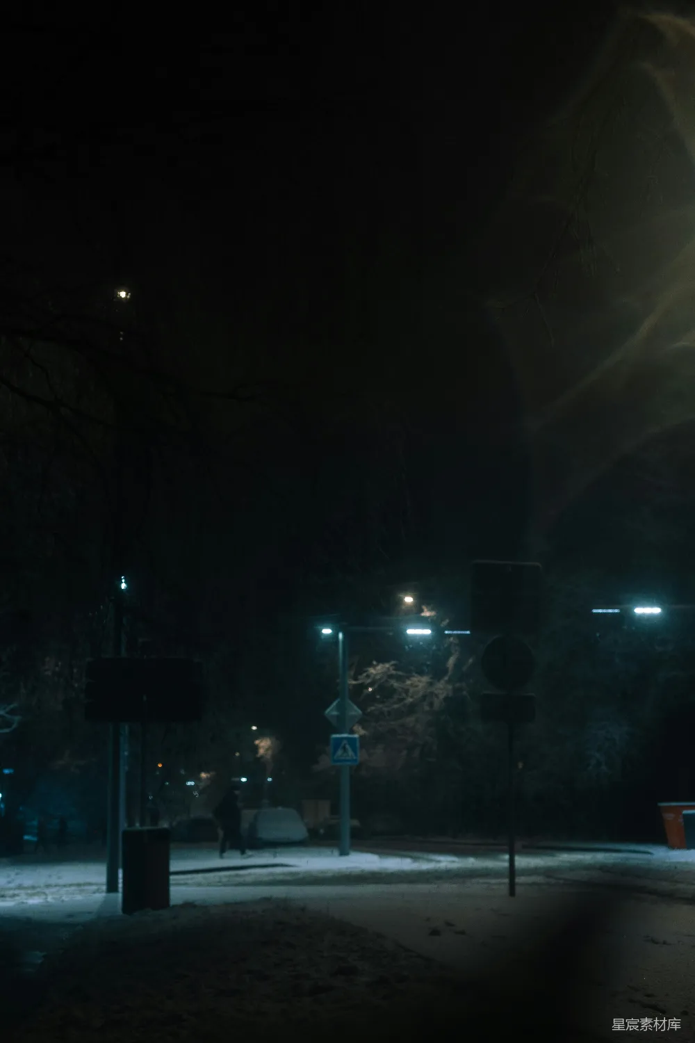 高清摄影 冬夜 街头 宁静 雪景 夜晚 冬夜街头的宁静