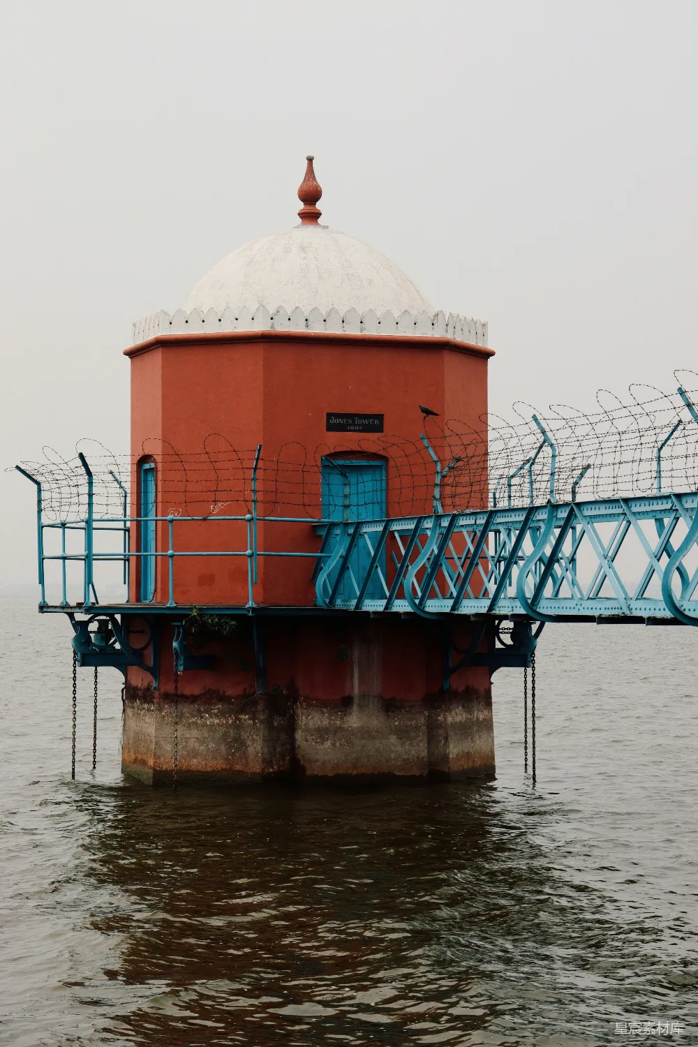 高清摄影 建筑 历史 水景 瞭望塔 地标 琼斯塔楼：水上孤岛上的守望
