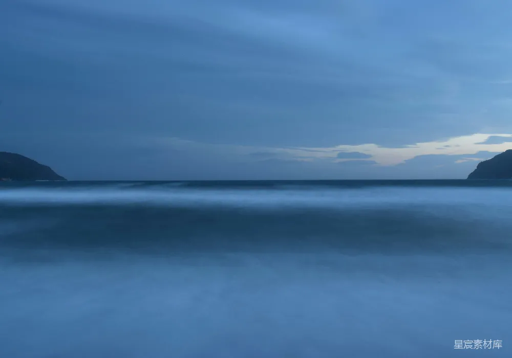 高清摄影 海景 宁静 晨曦 雾海 自然 宁静海景：晨曦与雾海的交响