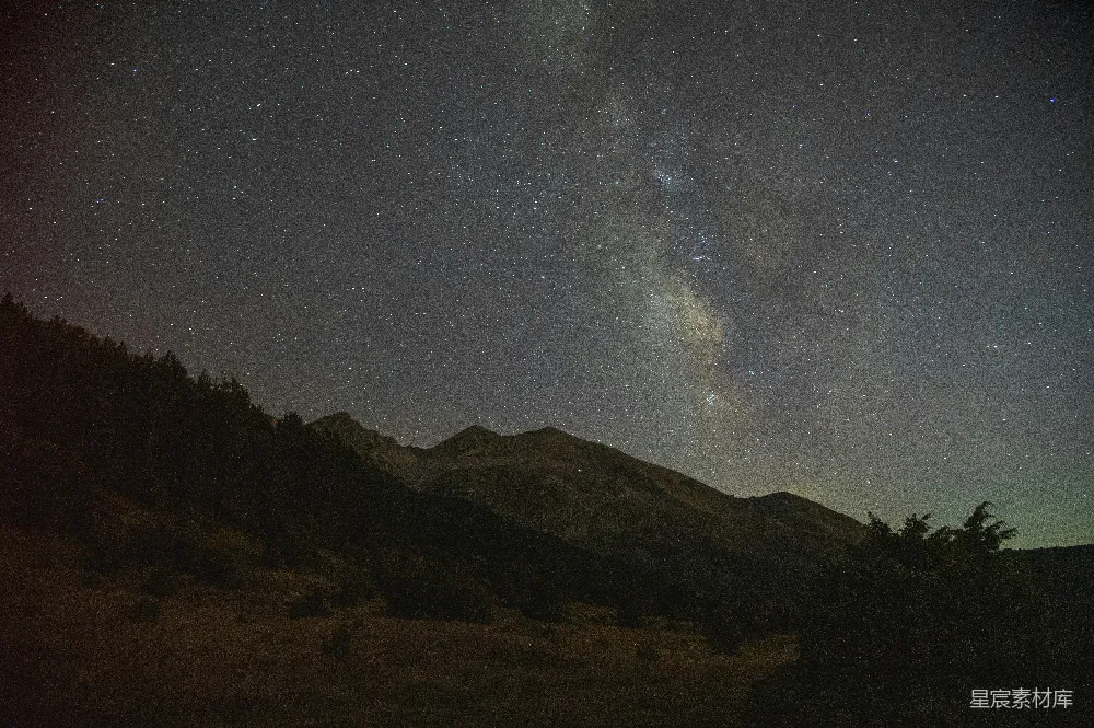 高清摄影 夜空 山脉 银河 星空 自然 夜空下的山脉与银河