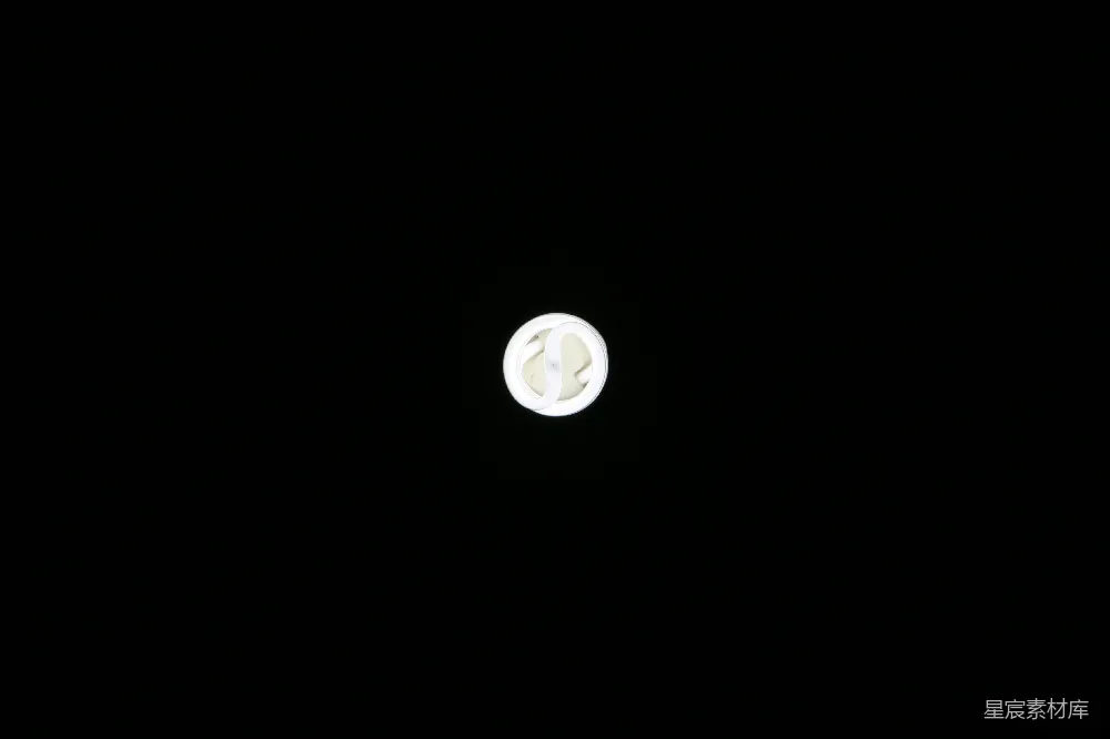 高清摄影 月亮 黑暗 宁静 自然 夜晚 夜空中孤独的月亮