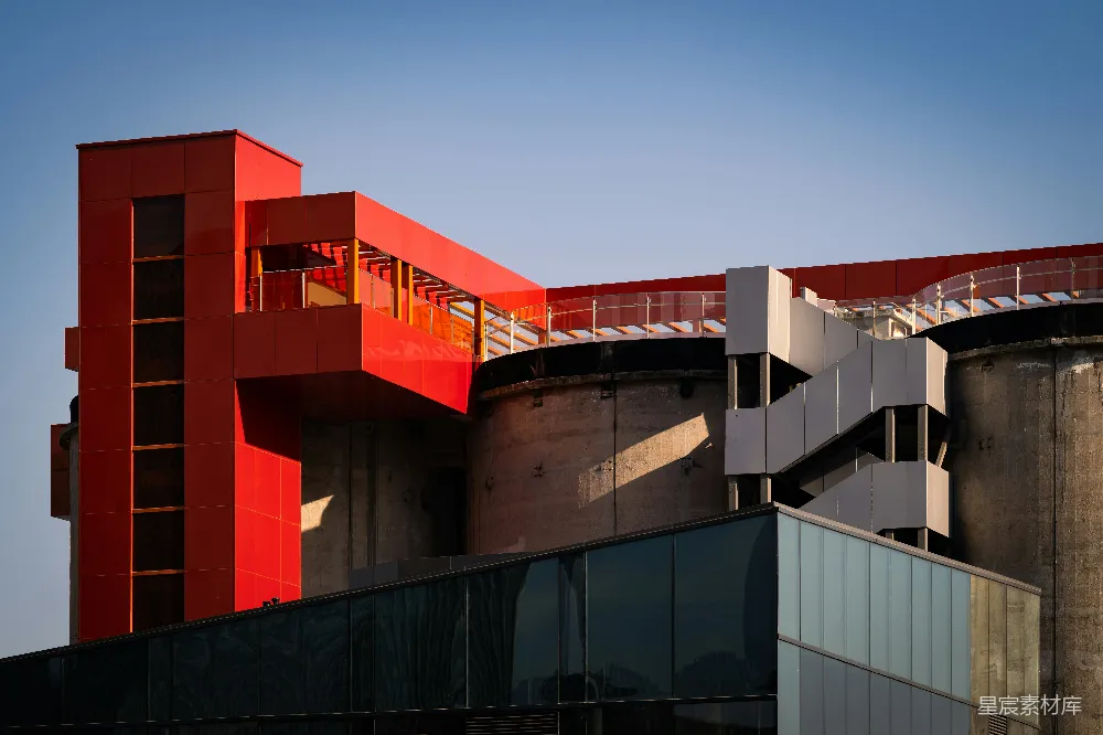 高清摄影 现代建筑 红色结构 城市景观 建筑设计 都市美学 现代建筑的红色结构