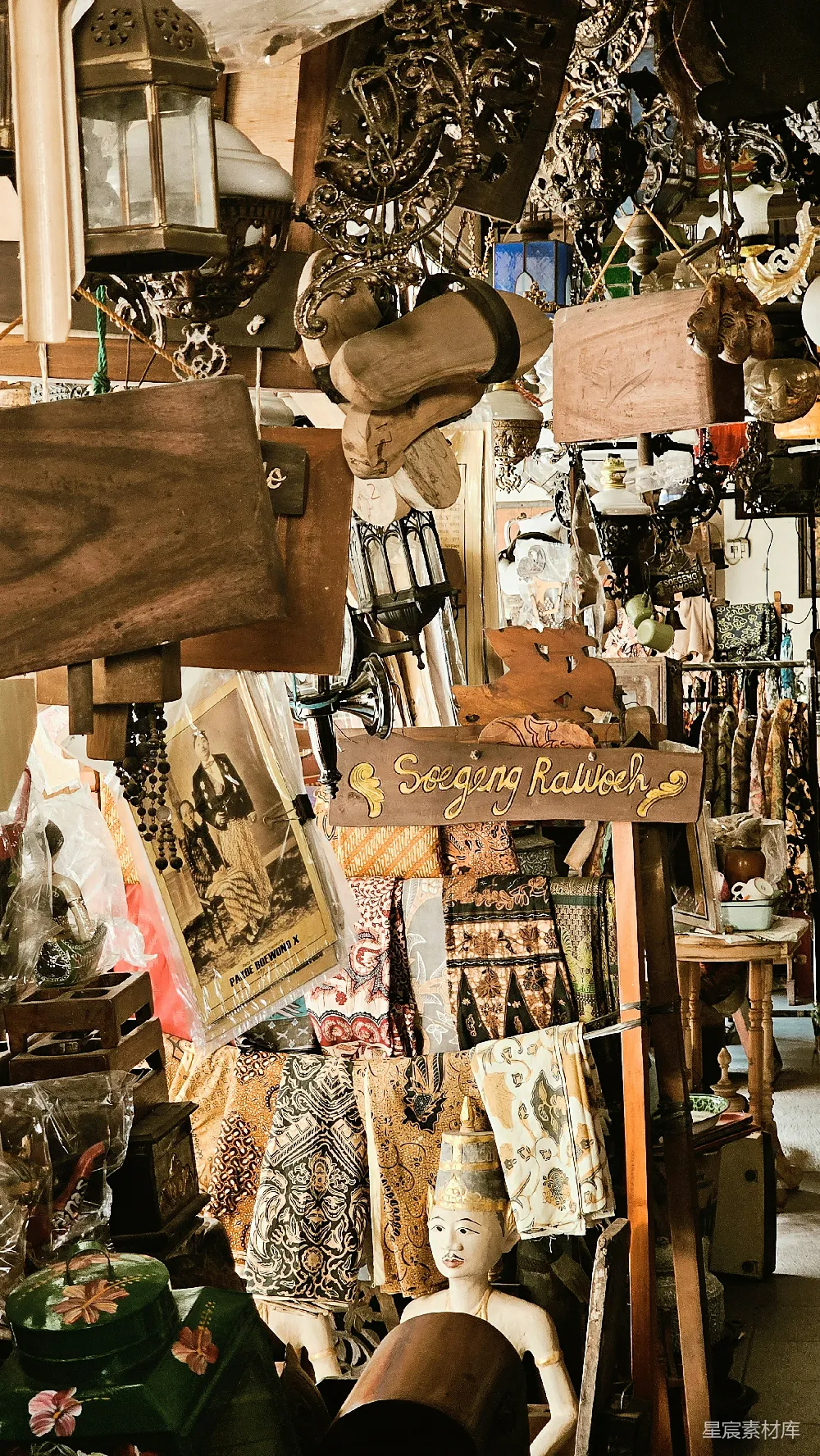 高清摄影 印尼 传统手工艺品 工艺品店 文化 复古 印尼传统手工艺品店