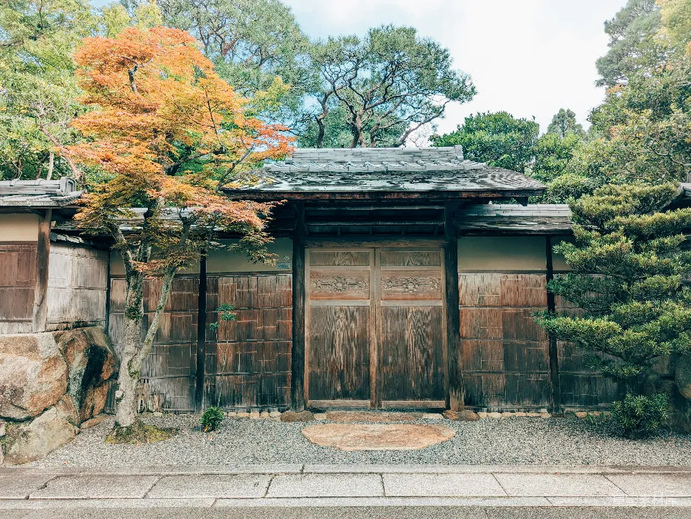 高清摄影 京都 传统建筑 秋景 木质建筑 日式园林 京都古宅的秋天