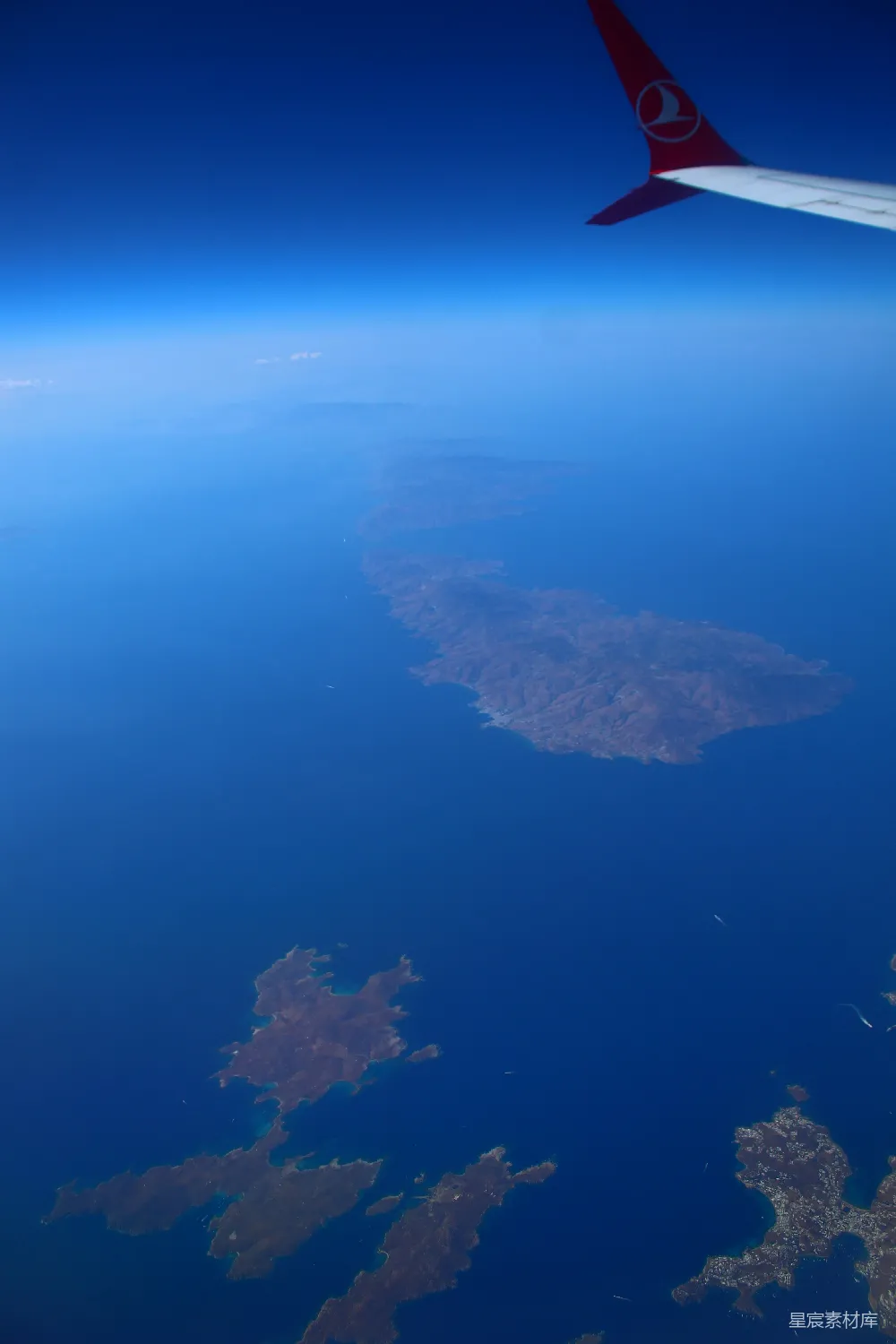 高清摄影 飞机 航拍 地中海 岛屿 风景 飞机窗景：地中海岛屿