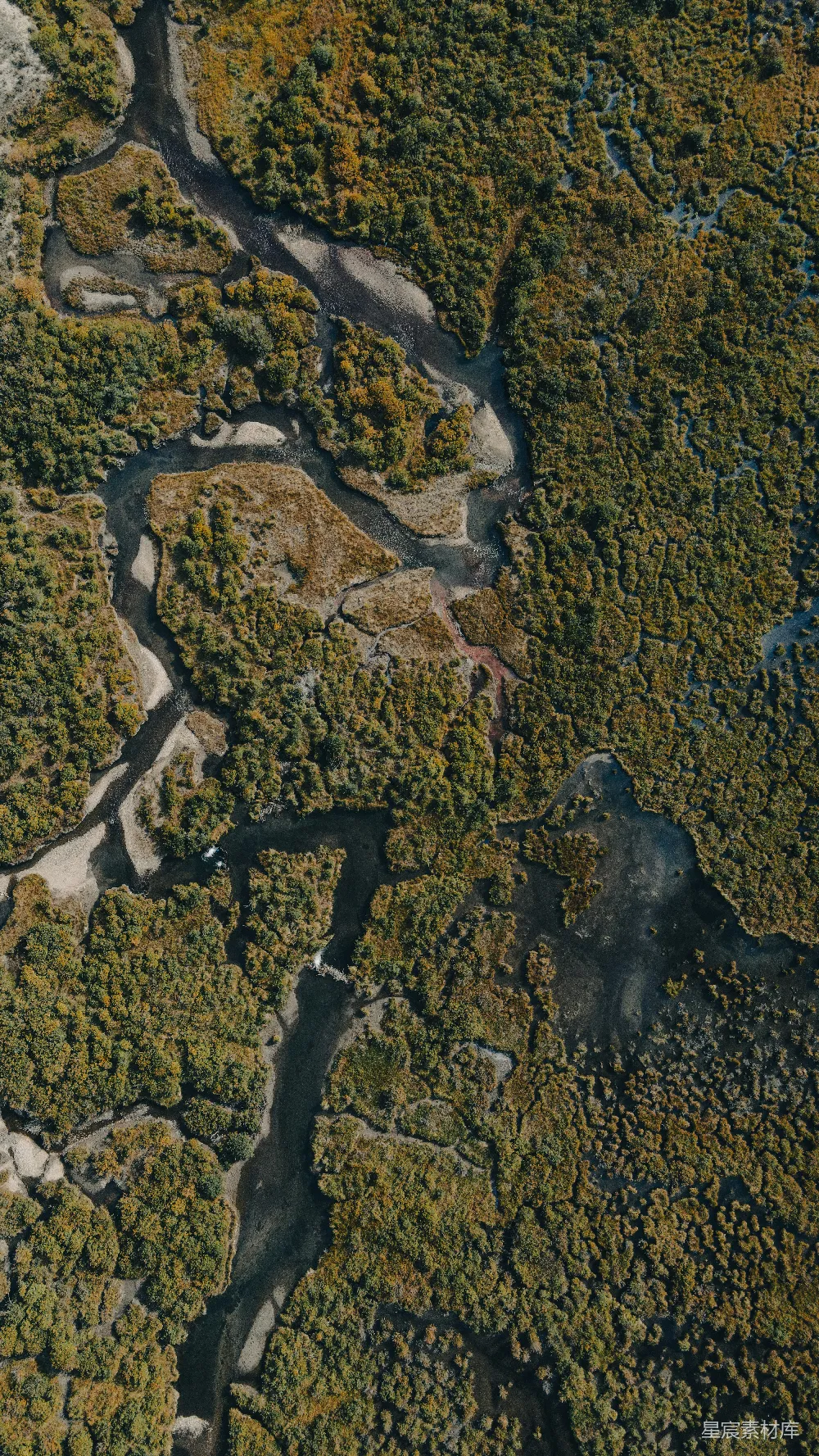 高清摄影 自然景观 河流 航拍 生态 大地艺术 蜿蜒河流的自然图案