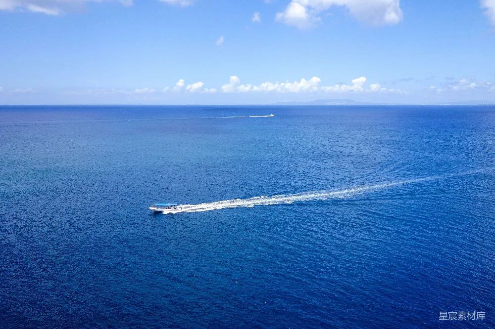 高清摄影 海景 速度船 蓝海 自然风光 休闲度假 海上的速度与自由