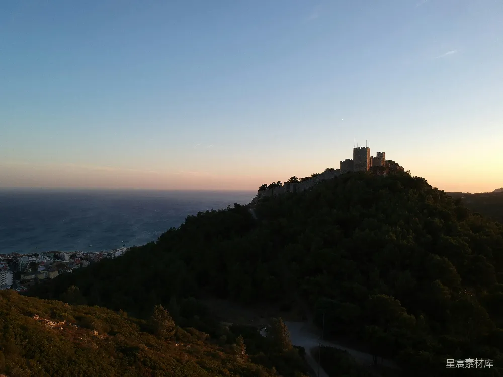 高清摄影 城堡 海滨 夕阳 自然风光 历史建筑 夕阳下的海滨城堡
