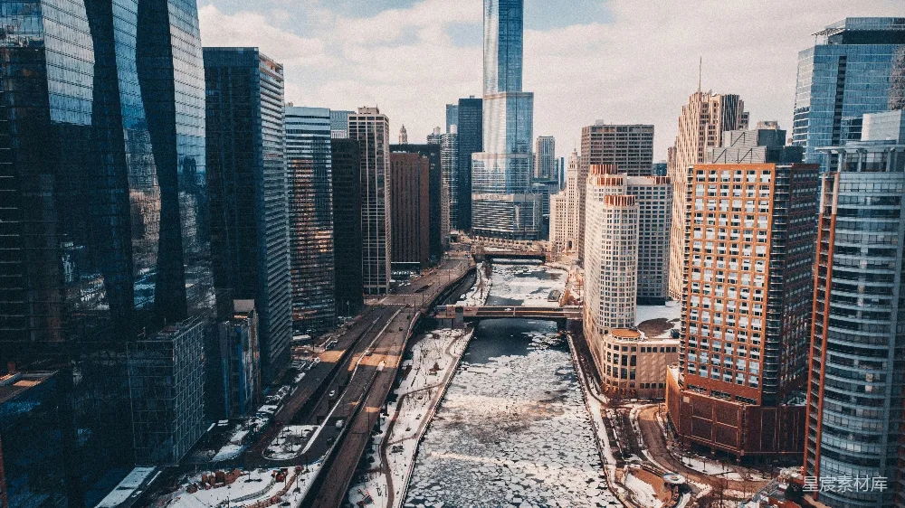高清摄影 城市 冬季 摩天大楼 河流 雪景 冰封的城市景观