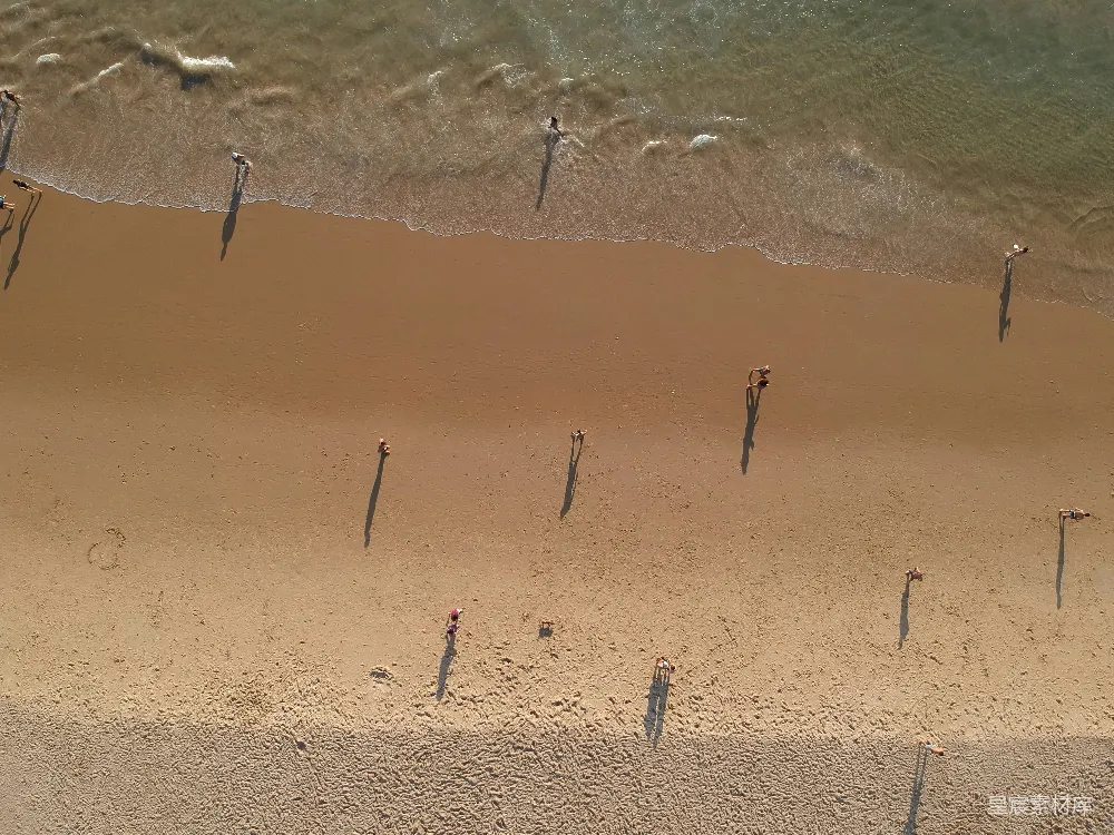 高清摄影 海滩 航拍 自然 休闲 旅游 海滩上的身影