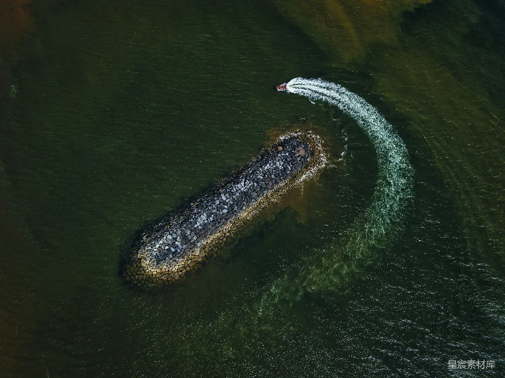 高清摄影 航拍 河流 石坝 自然景观 户外 航拍视角下的河流与石坝
