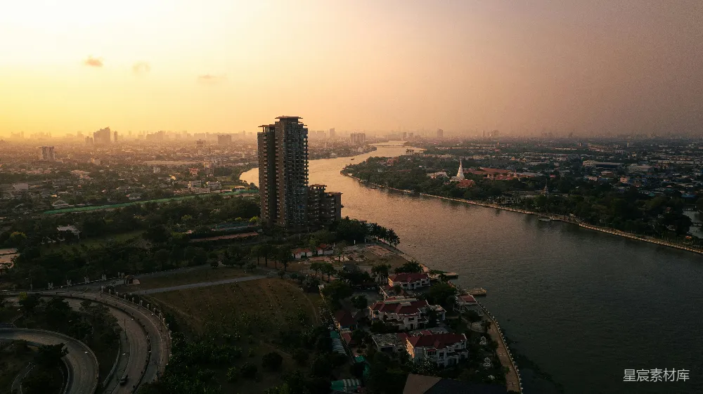 高清摄影 城市风光 日落 河流 建筑 自然 夕阳下的城市河畔风光