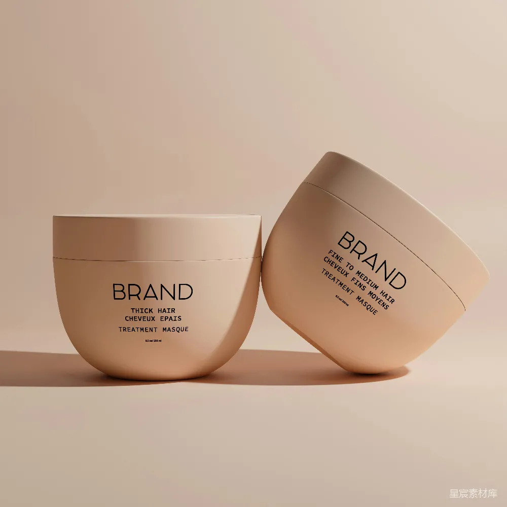 图片展示了两个不同类型的护发膜产品，一个专为厚发设计，另一个适用于细至中等发质。产品以简约的米色和黑色为主色调，设计时尚，适合高端美容场景。背景色调柔和，突显产品的质感与品牌的专业性。