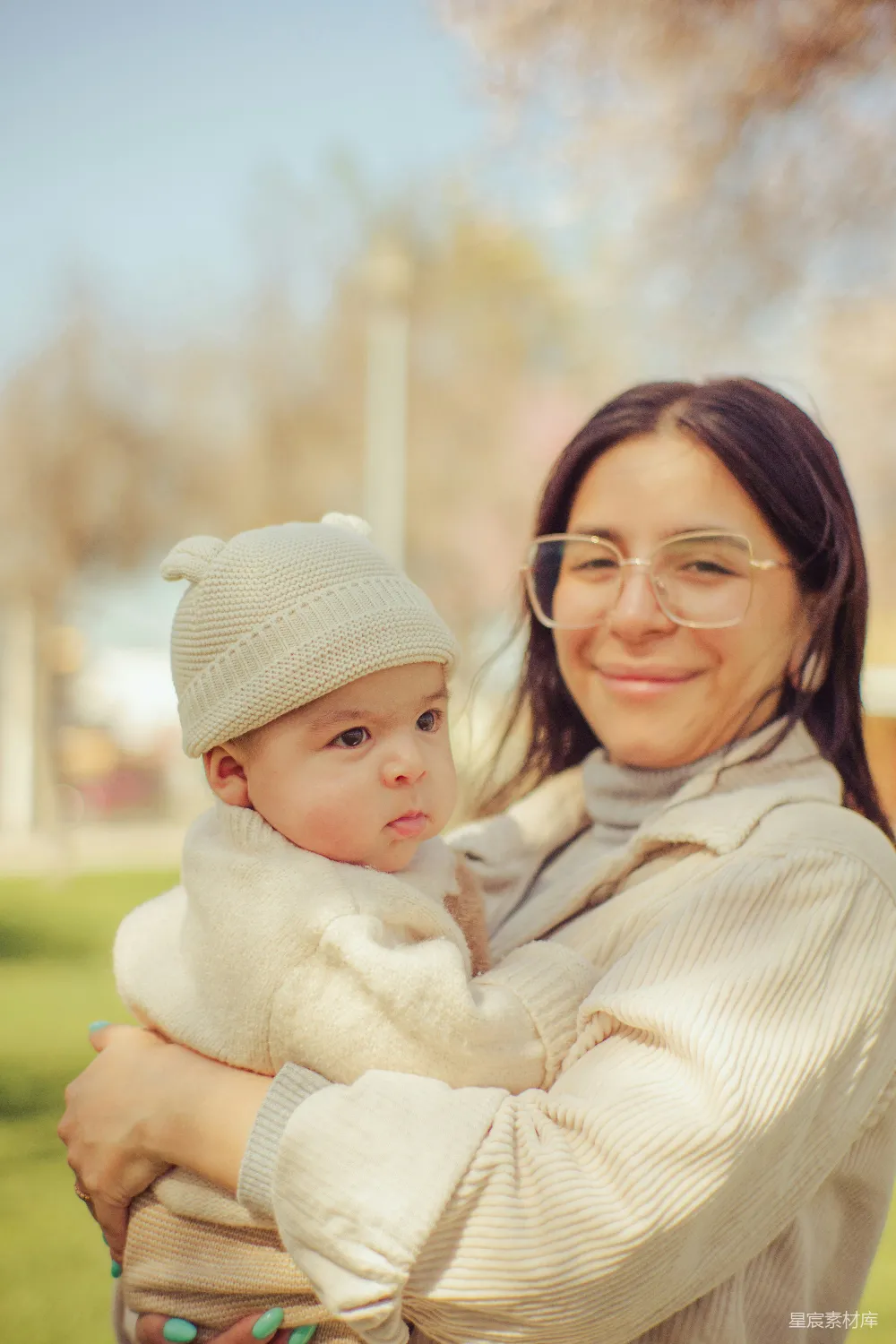 高清摄影 母子 温馨 户外 亲子 家庭 温馨的母子时光
