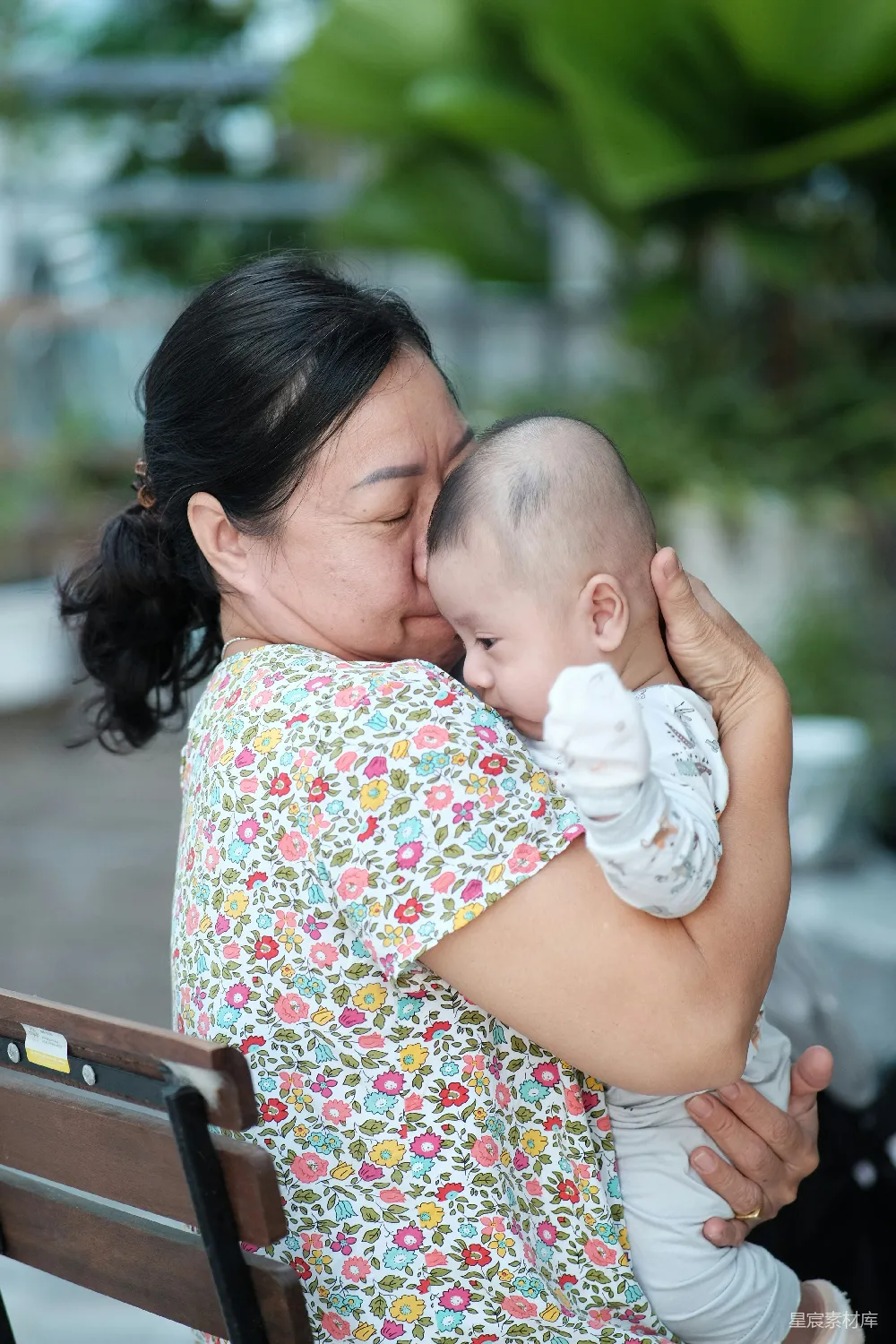 高清摄影 母爱 温馨 家庭 亲密 自然 温馨母子时光