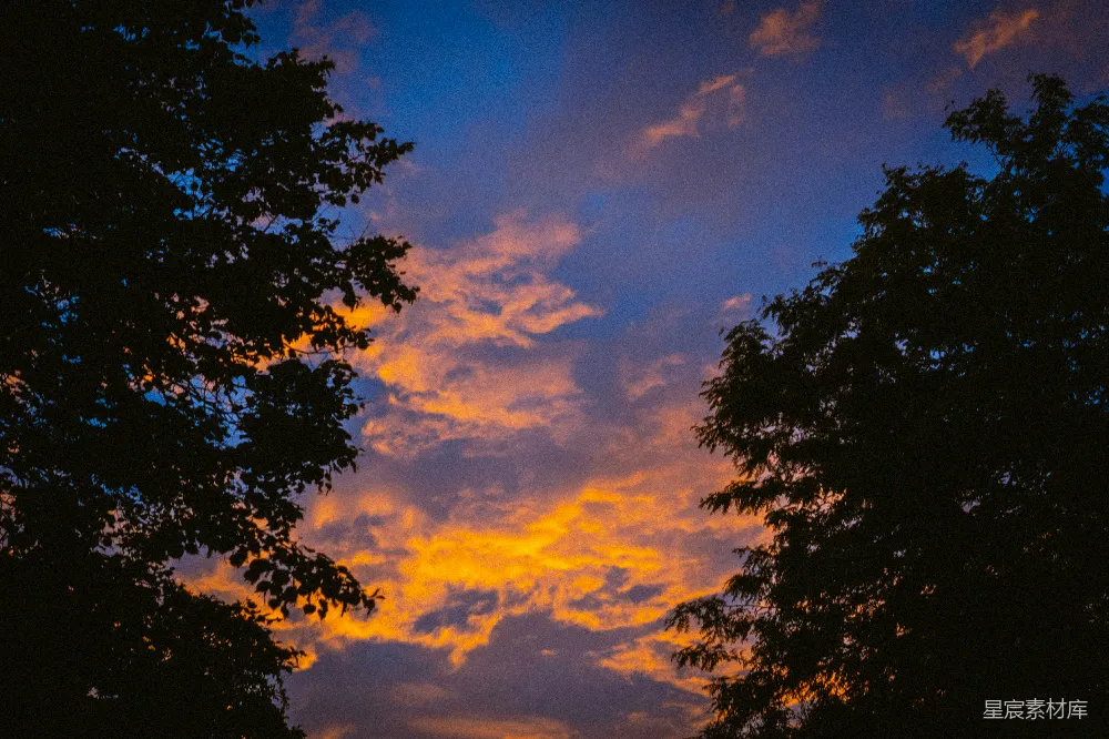 高清摄影 自然 风景 日落 云彩 宁静 日落时分的天空