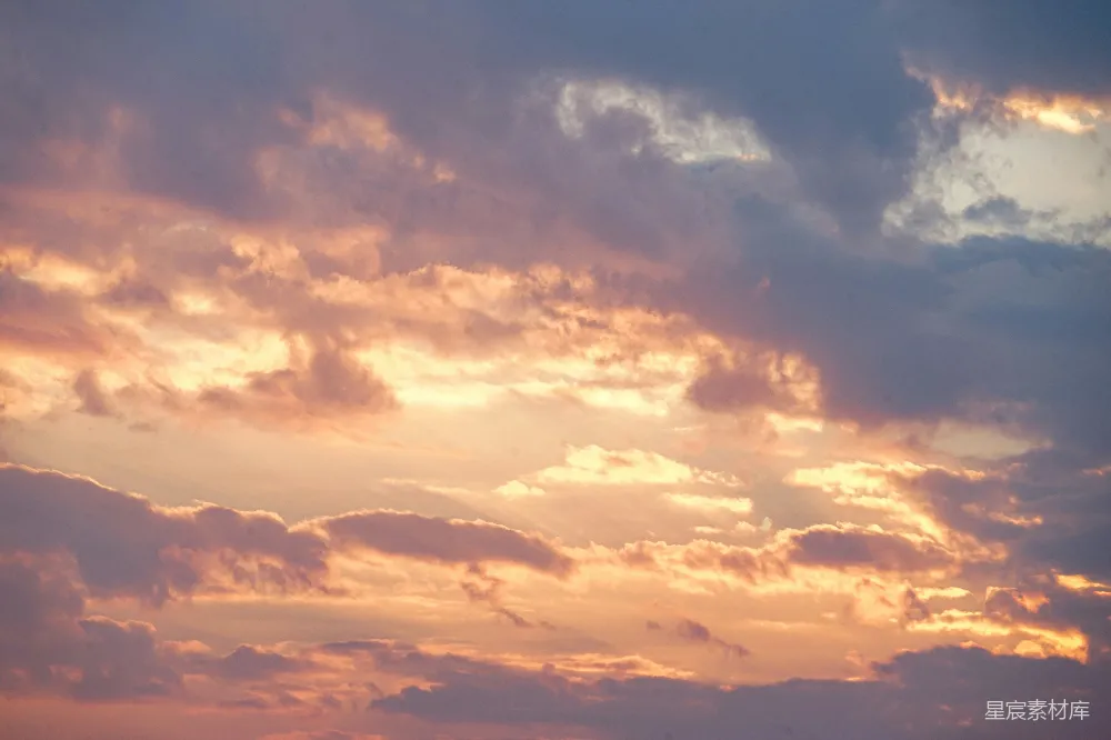 高清摄影 天空 自然 日落 云层 宁静 夕阳下的云彩