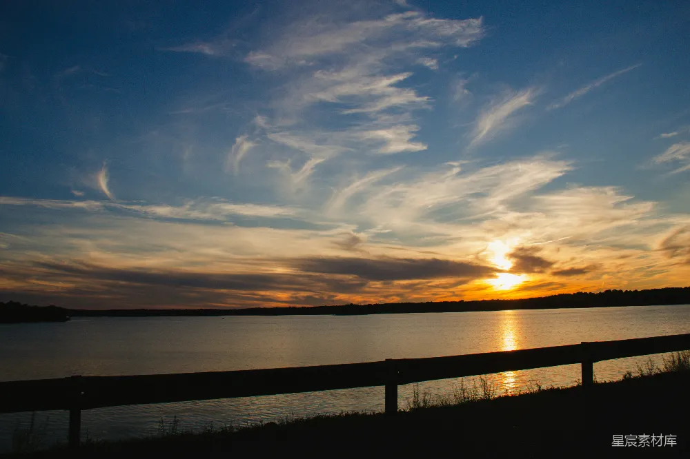 高清摄影 夕阳 湖景 宁静 自然 风景 湖畔夕阳