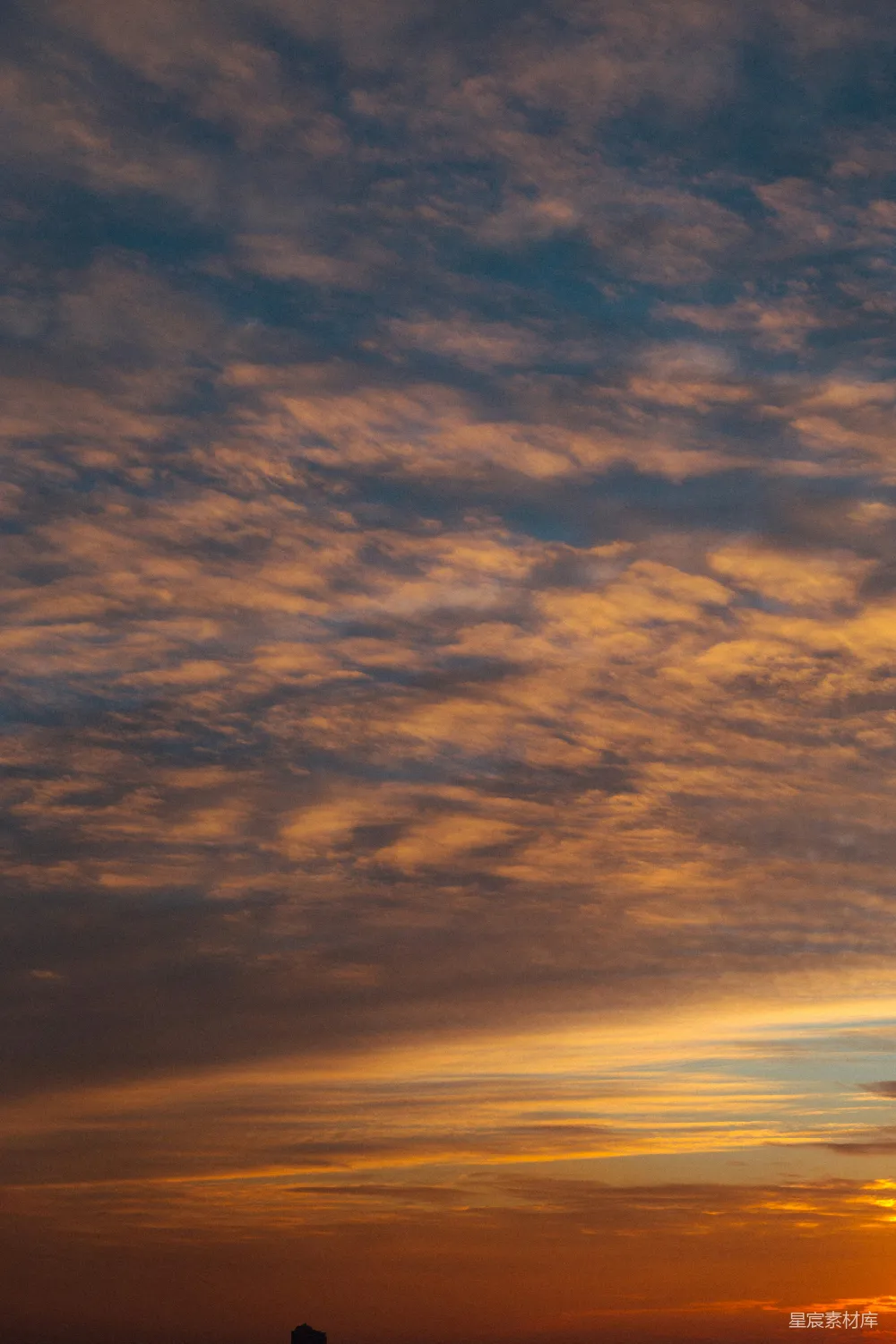 高清摄影 日落 云彩 自然景观 宁静 夕阳 日落时分的云彩