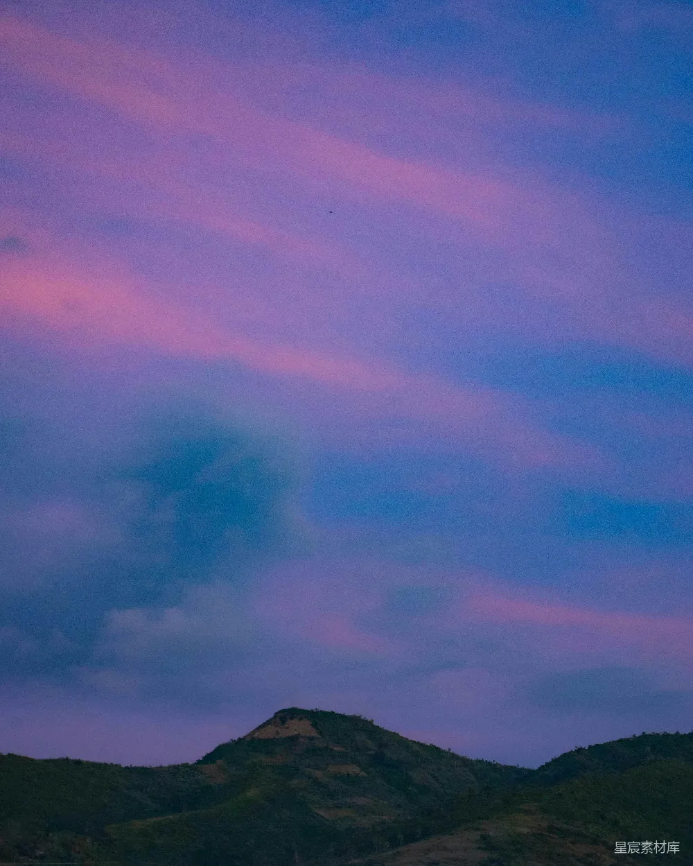 高清摄影 自然风光 日落 山景 宁静 色彩 暮色山峦
